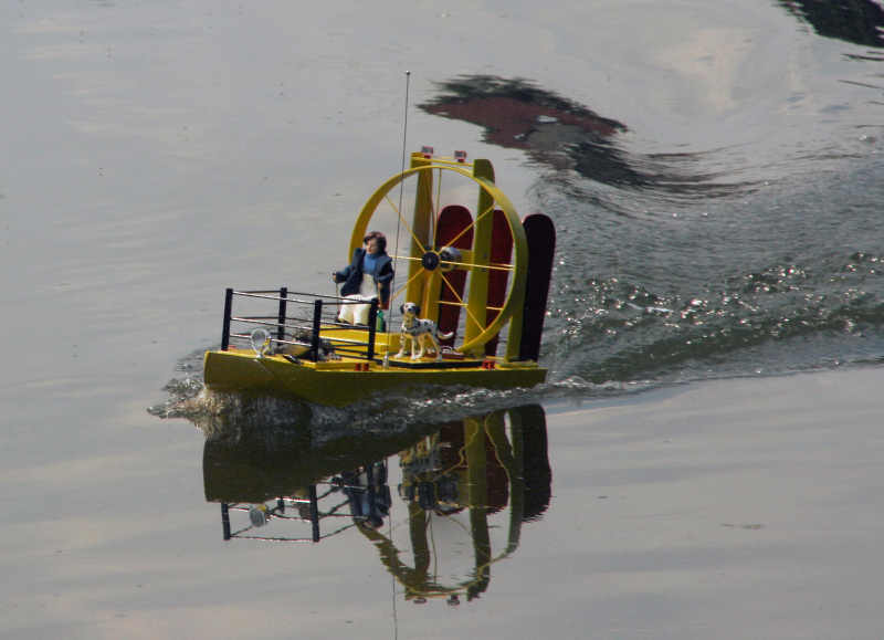 Schiffsmodell - Sumpfboot - Eigenbau